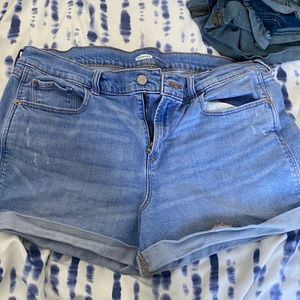 Old navy brand new denim shorts. Size 14